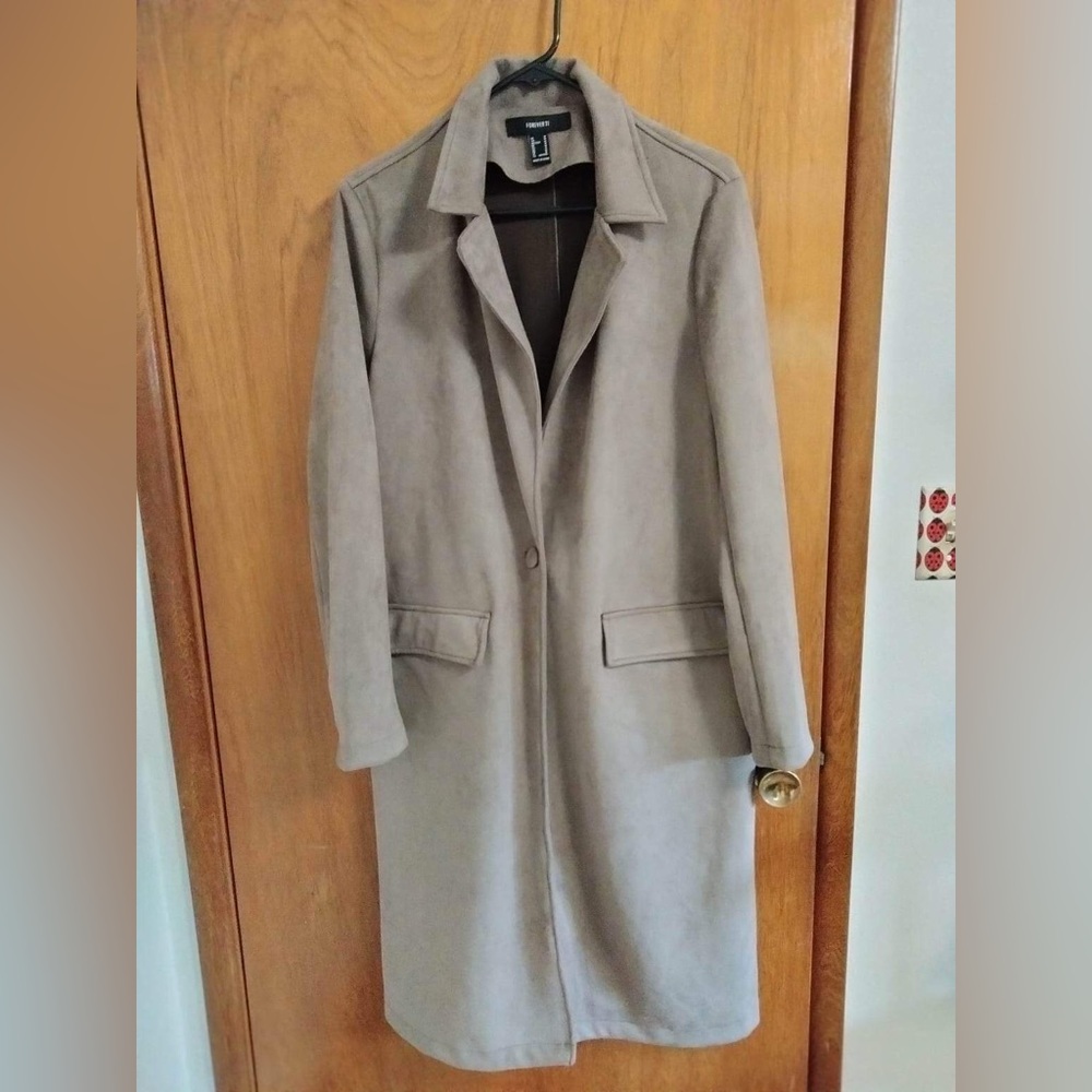 🤎 Taupe Forever 21 Faux suede long jacket Size M